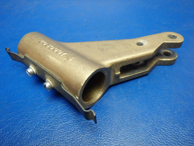 2080007-6 Cessna - FORK ASSEMBLY-HAND PUMP